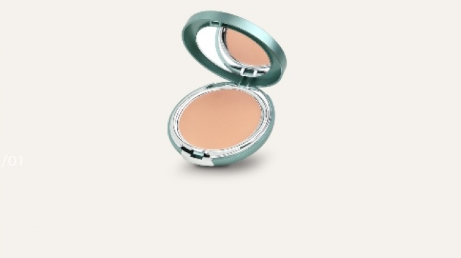 Wardah Exclusive Creamy Foundation.
