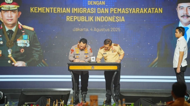 Hadapi Kejahatan Lintas Negara, Kapolri dan Menteri Imipas Teken 'Pakta' Sinergisitas