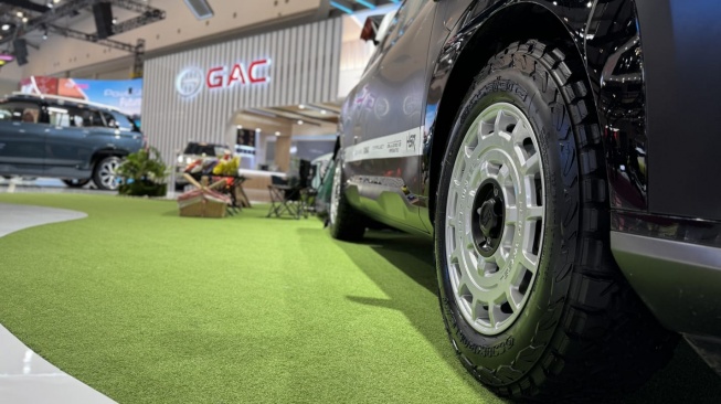 Inspirasi modifikasi mobil listrik AION V dengan gaya petualang di GIIAS 2025. (Foto: GAC)