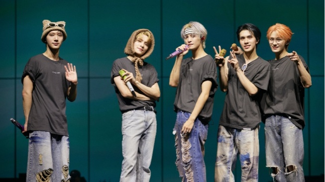 WayV Sukses Buka Tur Konser No Way Out di Seoul: Kami Akan Terus Berkembang