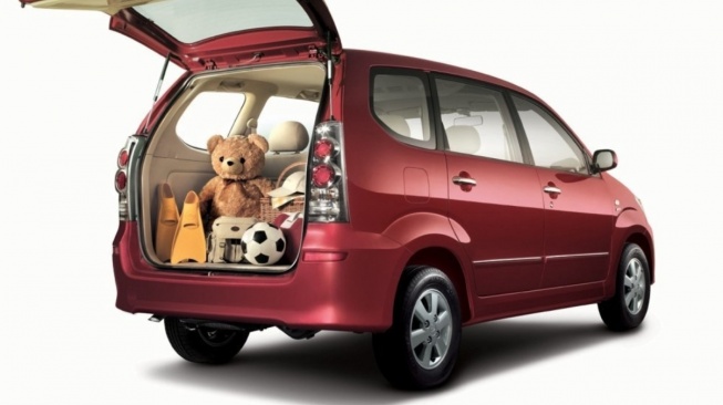 Daihatsu Xenia generasi awal. (Drive Place)