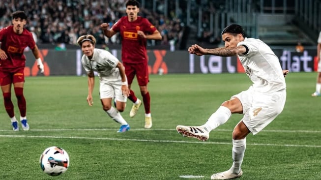 Dari Waai ke Jerman: Jejak Darah Maluku di Gol Bersejarah Kevin Diks