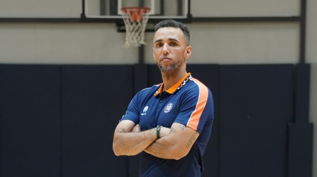 Era Baru Pelita Jaya Dimulai! David Singleton Bidik Trofi IBL 2026