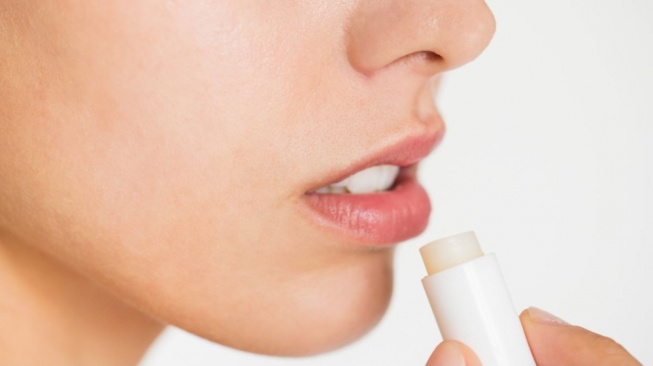 5 Rekomendasi Tinted Lip Balm Lokal Mulai Rp20 Ribuan, Bikin Bibir Sehat dan Pink Merona