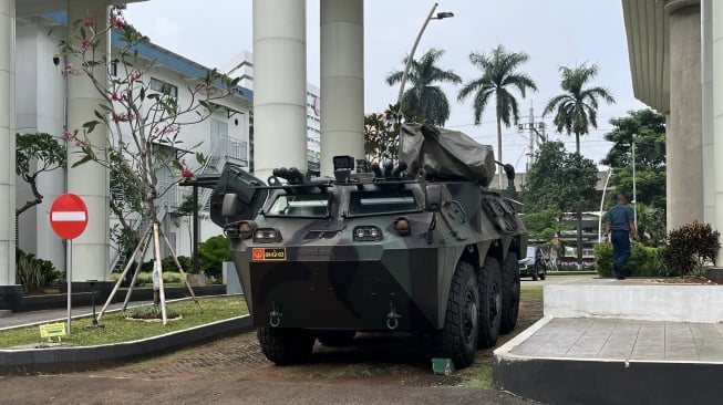 Panser TNI Jaga Kejagung, Benarkah Hanya Sekedar Pengamanan Rutin?