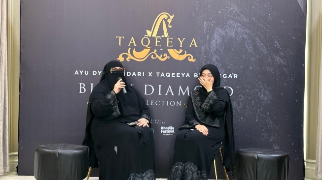 Koleksi Black Diamond merupakan hasil kolaborasi antara Taqeeya dan Ayu Dyah Andari. (Dok. Ist/Taqeeya)