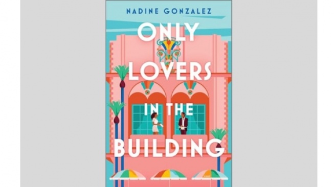Novel Only Lovers in the Building:Podcast Cinta dari Dua Orang yang Terluka