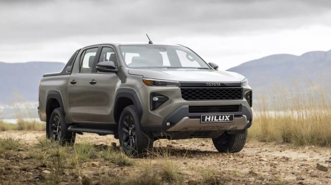 Generasi Baru Toyota Hilux Terungkap, Tampilan Makin Agresif Kabin Dirombak Total