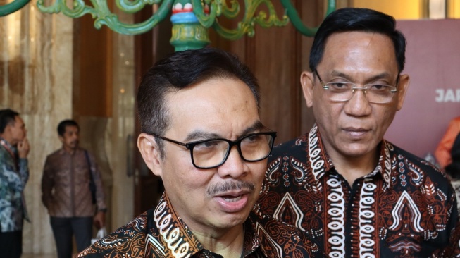 Wali Kota Yogyakarta, Hasto Wardoyo, bersama Wakil Wali Kota Yogyakarta, Wawan Harmawan memberi keterangan terkait Rapat Kerja Nasional XI Jaringan Kota Pusaka Indonesia (JKPI) 2025 di Hotel Tentrem, Kota Yogyakarta, Rabu (6/8/2025). (dok.Istimewa)