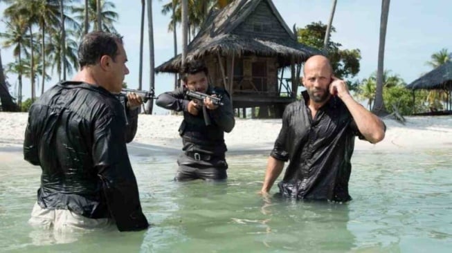 Film Mechanic: Resurreciton yang dibintangi Jason Statham dan Jessica Alba tayang malam ini di Trans TV. [Netflix]