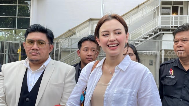 Tak Ditawar Lagi, Jhon LBF Beli Mobil Sengketa Kimberly Ryder Rp 180 Juta