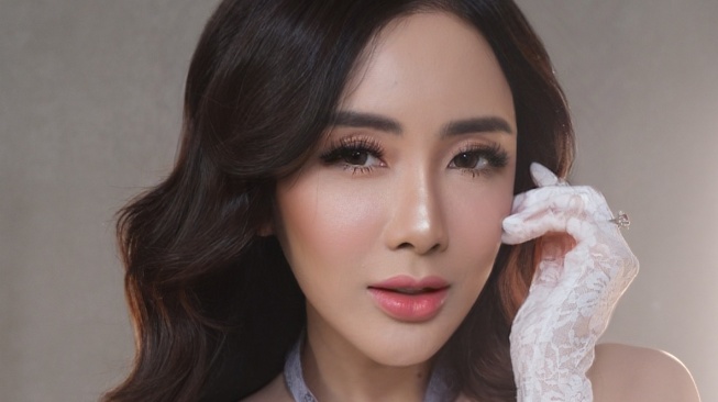 Ucie Sucita merilis lagu barju berjudul "Candu Dan Luka". [Instagram]