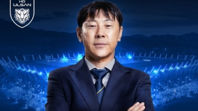 Shin Tae-yong resmi ditunjuk jadi pelatih Ulsan HD FC. (Instagram/uhdfc_1983)