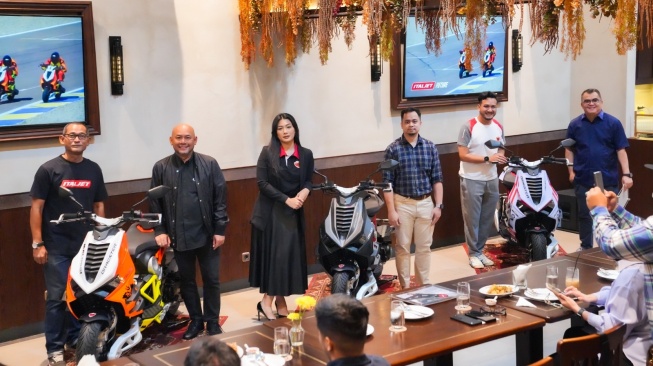 Italjet Dragster 250 resmi diserahkan ke konsumen pertama di Indonesia dengan harga mulai Rp 149 jutaan. (Foto: Italjet Indonesia)