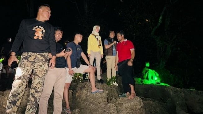 Mancing Berujung Petaka, Anggota Polres Pesisir Barat Lenyap Ditelan Ombak di Goa Matu