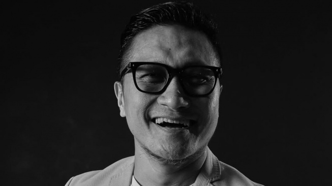 Arie Untung Kena Tipu Belanja Online: Pesan Sepatu Jutaan Rupiah yang Datang Harga Rp40 Ribuan!