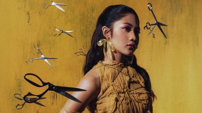 Maisha Kanna baru saja merilis EP berjudul Katanya Bahagia Jatuh Cinta. [E-Motion]