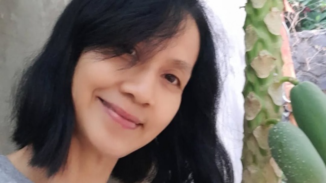 Santi Sardi yang merupakan artis senior dan mantan artis cilik dikabarkan meninggal dunia hari ini, Jumat (8/8/2025). [Instagram]