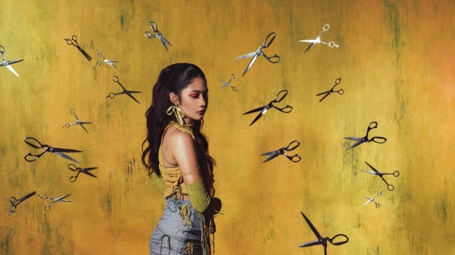 Maisha Kanna baru saja merilis EP berjudul Katanya Bahagia Jatuh Cinta. [E-Motion]