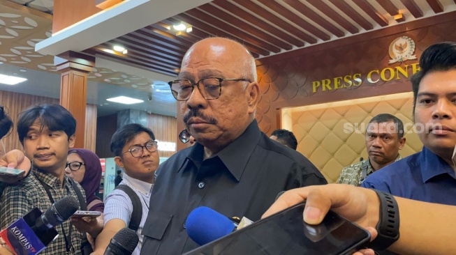 Anggota Komisi XI DPR RI dari Fraksi Golkar, Melchias Marcus Mekeng. (Suara.com/Bagaskara)
