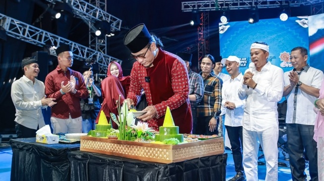 Perayaan ulang tahun Gus Miftah dikritisi oleh seorang kreator konten. [Instagram]