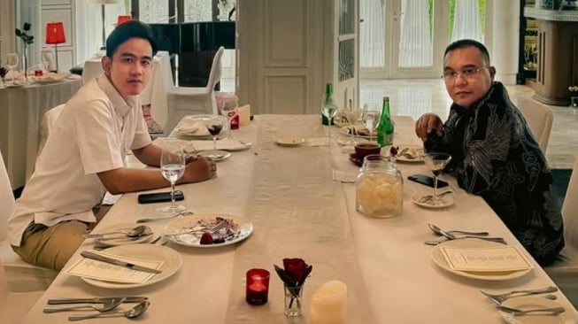 Makan Siang Gibran dan Dasco: Sinyal Politik Redam Isu Pemakzulan dan Jaga Soliditas Pemerintah-DPR