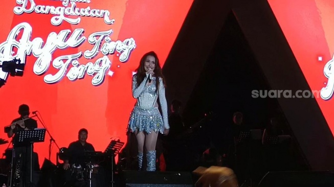 Konser Ayu Ting Ting di Lapangan Kostrad, Cilodong, Depok pada Sabtu, 9 Agustus 2025 [Suara.com/Rena Pangesti]