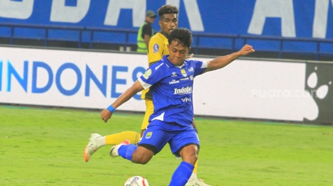 Comeback Ganas! Febri Hariyadi Balas Dendam dengan Gol, Bojan Hodak Terkesima