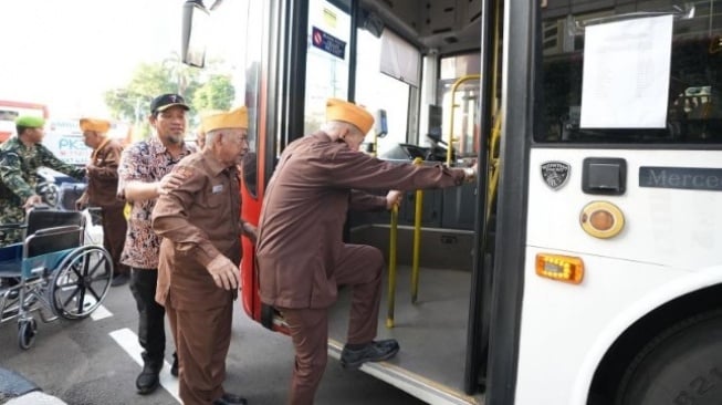 500 Veteran Diajak Keliling Jakarta Gratis
