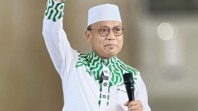 Ustaz Dasad Latif Bayar Rp100 Ribu, PPATK Panen Rp12 Triliun dari Pemblokiran Rekening?