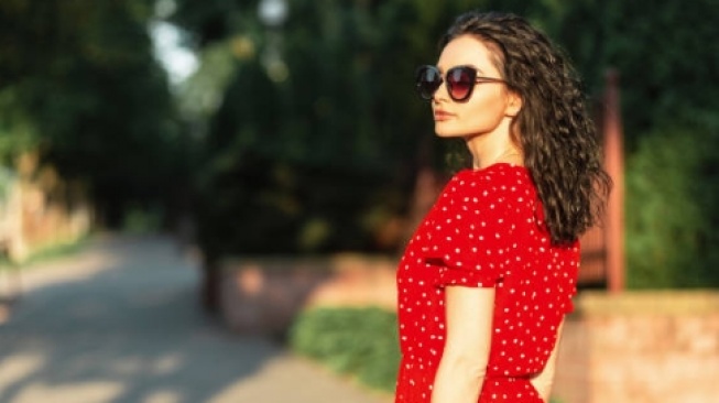 Outfit Merah Putih