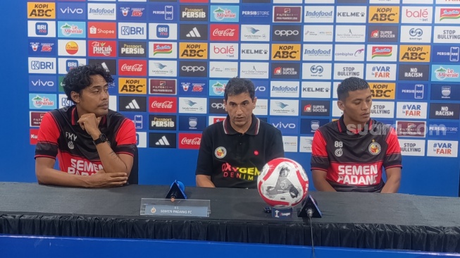 Dibantai Persib di GBLA, Pelatih Semen Padang Justru Puji Pemainnya