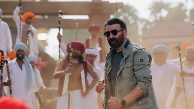 Film Jaat dibintangi Sunny Deol tengah tayang di Netflix. [YouTube]