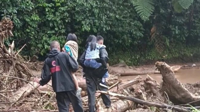 Pasaman Waspada Cuaca Ekstrem, BPBD: Banjir dan Longsor Mengintai!
