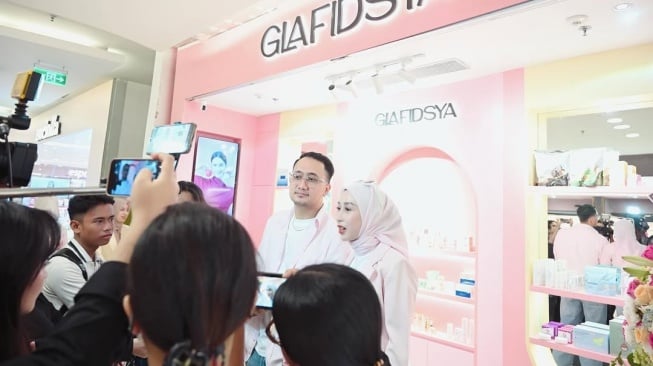 Reza Gladys Wujudkan Impian Buka Toko Glafidsya di salah satu Mall terbesar di Jakarta (Instgaram) 
