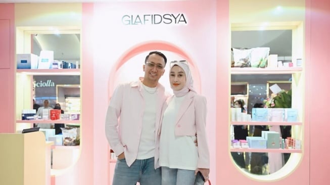 Reza Gladys Wujudkan Impian Buka Toko Glafidsya di salah satu Mall terbesar di Jakarta (Instgaram) 