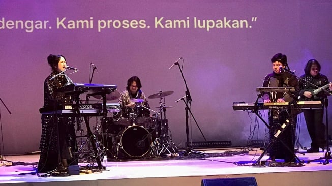 Tandem Madness Mengguncang ARTJOG Stage: Riuh, Renung, dan Resonansi Emosional