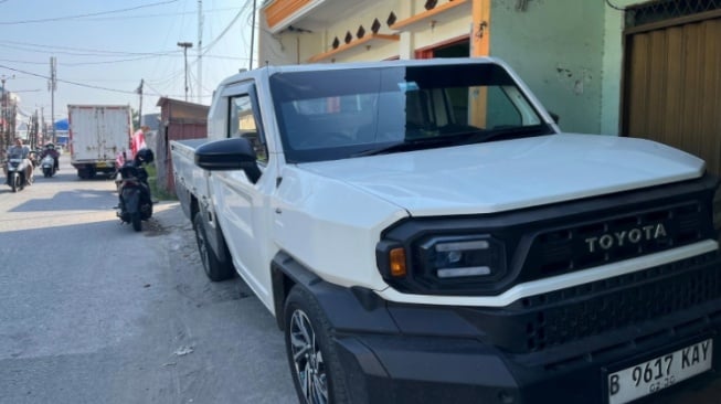 25 Tahun Mencari, Suntoro Temukan Partner Bisnis dengan Toyota Hilux Rangga