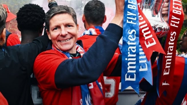 Oliver Glasner: Peraih Trofi Liga Europa, Calon Pelatih Mees Hilgers di Crystal Palace