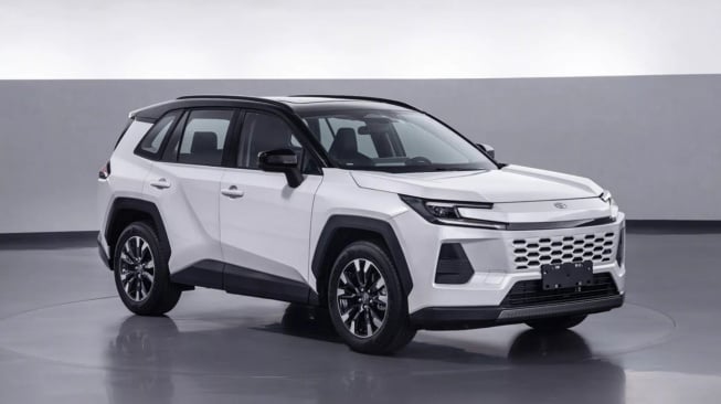 Innova Zenix Minggir Dulu! SUV Toyota Inilah yang Layak Diadu Domba Melawan Mitsubishi Destinator