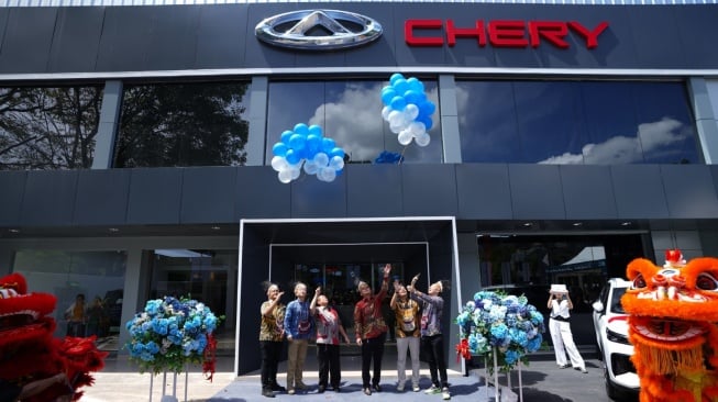 Chery Tancap Gas ke Indonesia Timur, Dealer Pertama di Tanah Papua Resmi Beroperasi