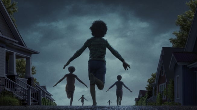 5 Rekomendasi Film Menegangkan ala Weapons yang Penuh Misteri dan Plot Twist!