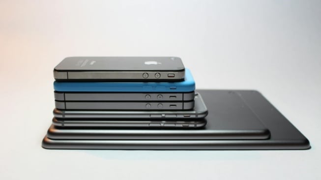 Cari iPhone yang Baterainya Awet? Cek 10 Pilihan yang Worth It Dibeli di 2025