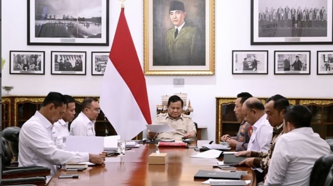Prabowo Kumpulkan Dasco, Kapolri hingga Kepala BIN, Bahas Apa?