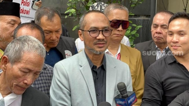 Dikawal Emak-emak hingga Tokoh Besar, Abraham Samad Siap Diperiksa Kasus Ijazah Jokowi: Lawan!