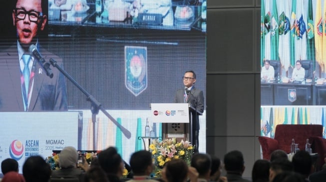 Jadi Pembicara Kunci di Forum ASUF 2025, Wamendagri Bima Arya Jelaskan MBG dan Kopdeskel Merah Putih