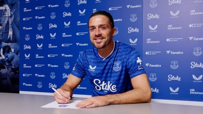 Jack Grealish Resmi Gabung Everton, Anggap sebagai Klub Hebat