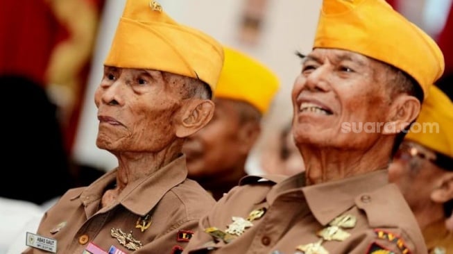 Abbas Gauf, Veteran RI yang pernah bertugas di operasi Trikora, Dwikora dan Seroja [SuaraSulsel.id/Lorensia Clara]