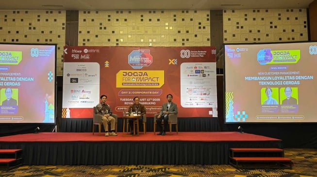 Panel diskusi dalam Jogja Marketing Festival 2025 (Dok: JMF 2025)