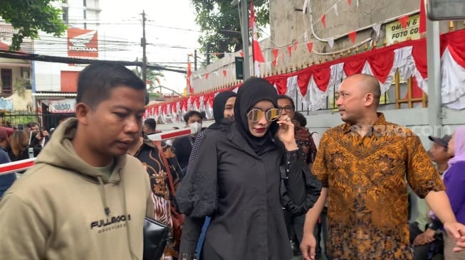 Dokter Detektif atau Doktif jelang bersaksi di sidang lanjutan kasus pemerasan Nikita Mirzani di Pengadilan Negeri Jakarta Selatan, Kamis, 14 Agustus 2025. [Suara.com/Adiyoga Priyambodo]